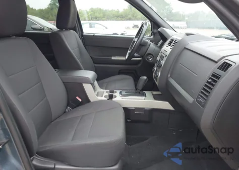 2011 Ford Escape Xlt z USA, uszkodzony, nr VIN 1FMCU0DG0BKB11904